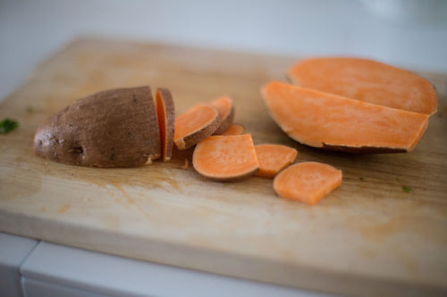 Sweet potato chews for digestive sensitivity